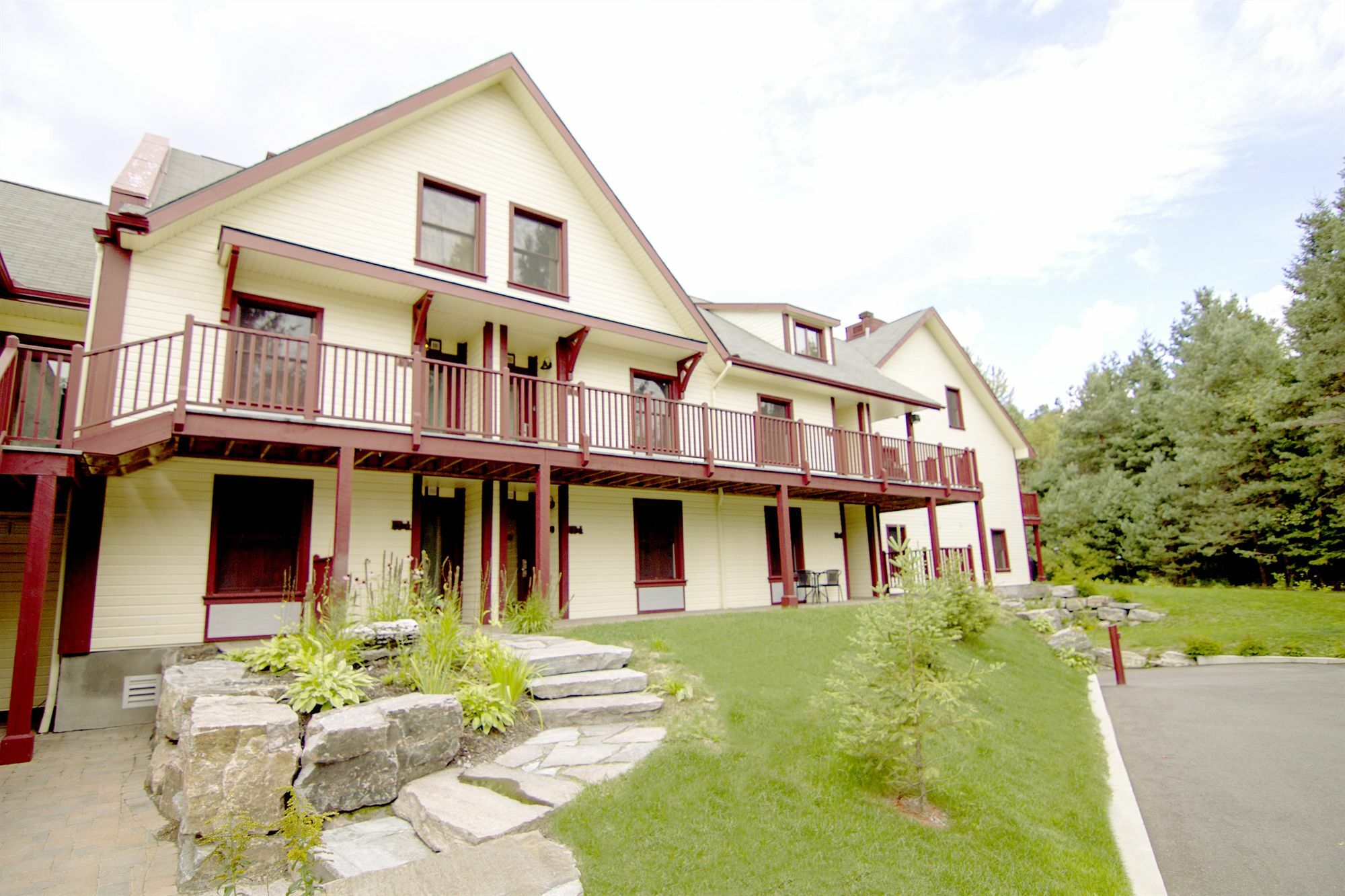 Suites De La Gare - Location Adp Mont-Tremblant Exterior photo